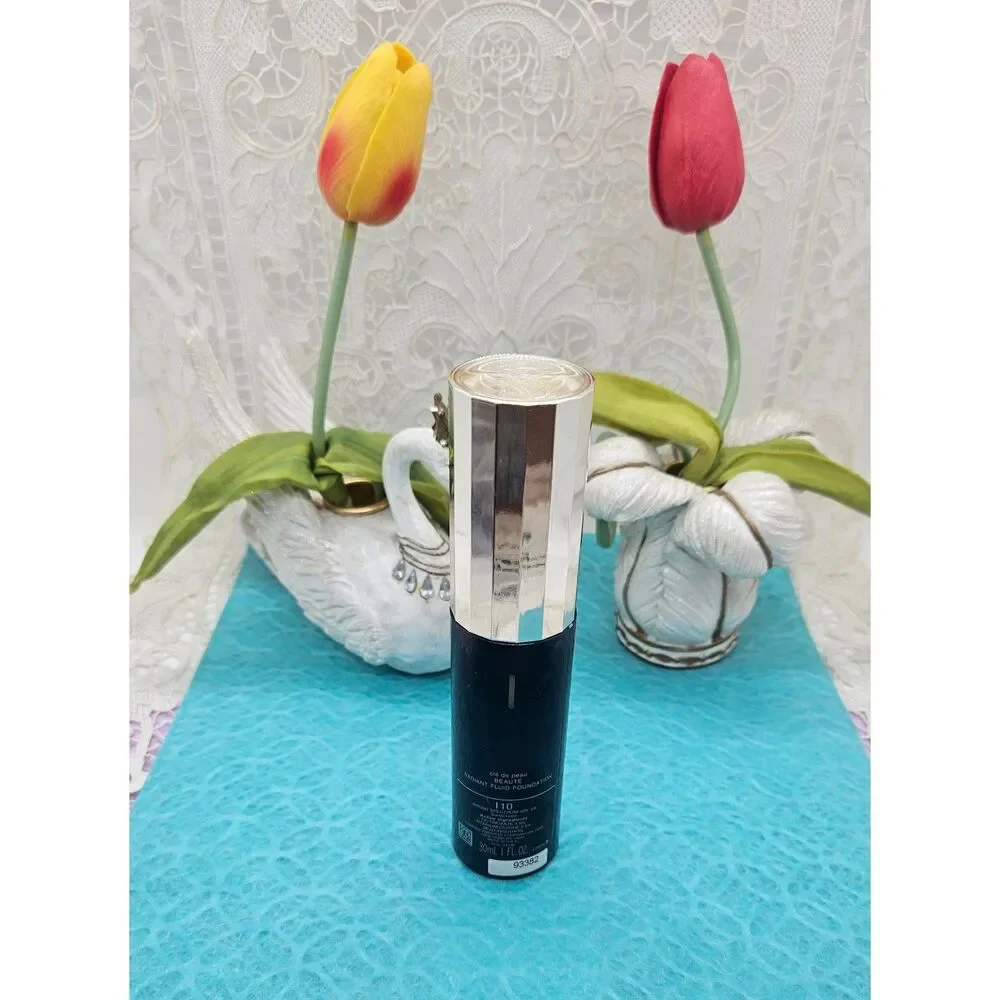 Cle de Peau I10 Very Light Ivory Radiant Fluid Foundation SPF24 New
